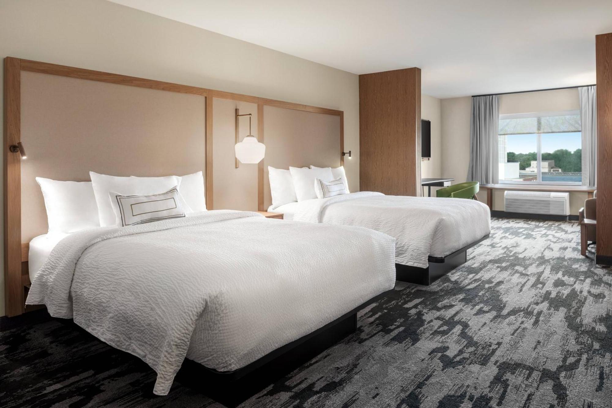 Fairfield & By Marriott Milwaukee West 3*